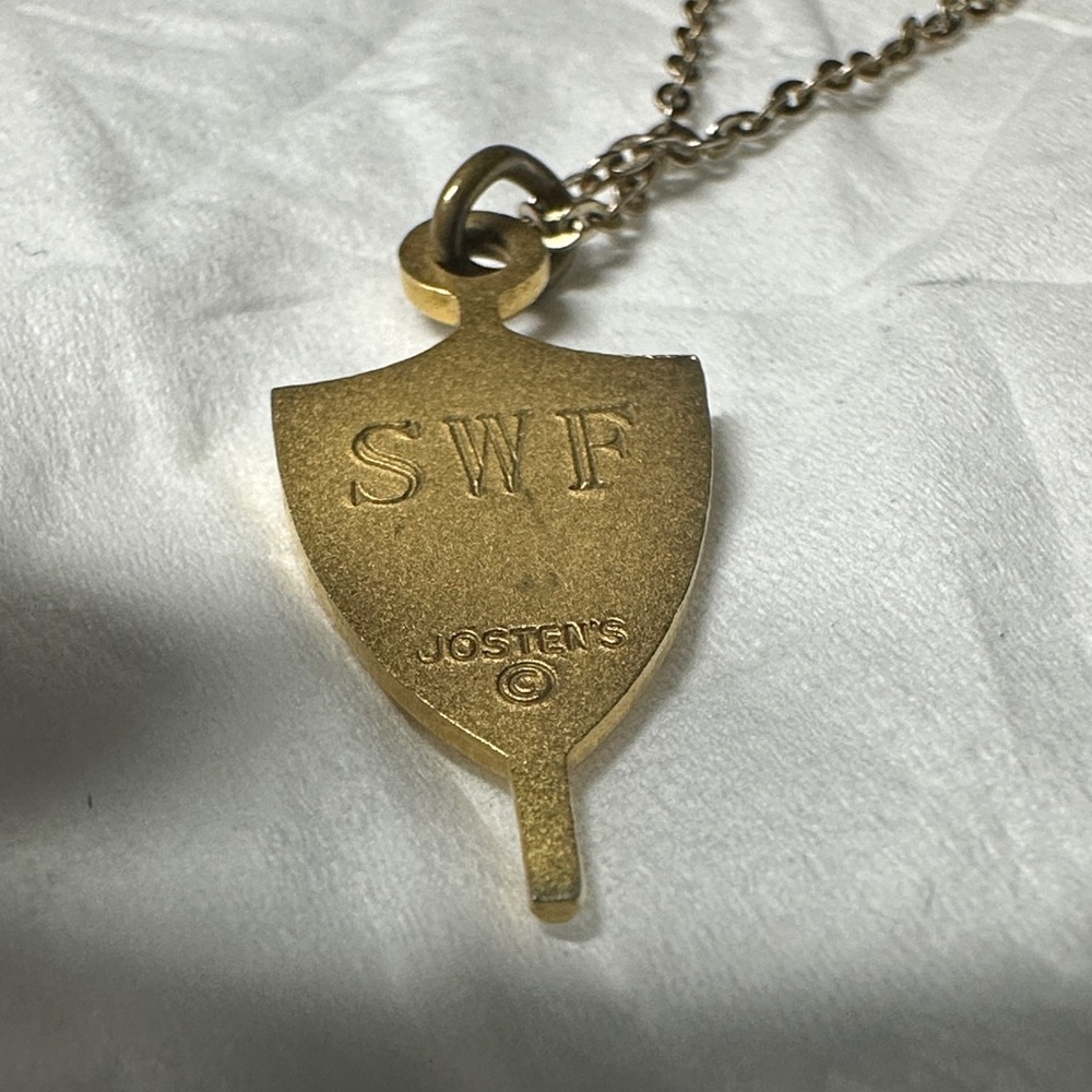 Vintage Jostens senior scholastic key Pendant Necklace - Picture 7 of 8